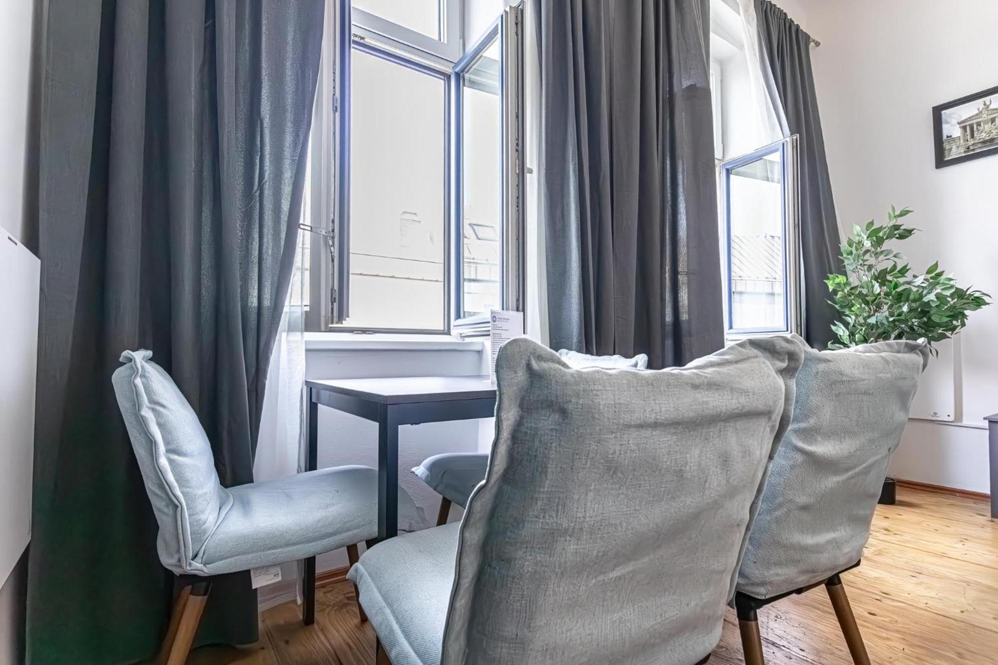 Stylish 1Br Apartment- Near Westbahnhof U3&U6 Wiedeń Zewnętrze zdjęcie
